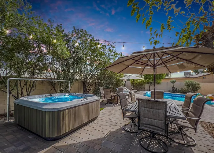 The Sunset House - Pool, Hot Tub & Putting Ferienhaus *